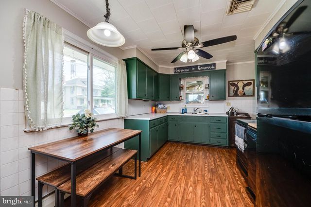 1144 BROWNSVILLE RD, Wernersville, PA 19565