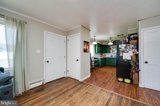 1144 BROWNSVILLE RD, Wernersville, PA 19565