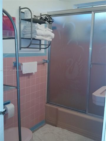 717 Espanola Way 205, Miami Beach, FL 33139