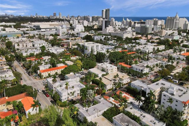 717 Espanola Way 205, Miami Beach, FL 33139