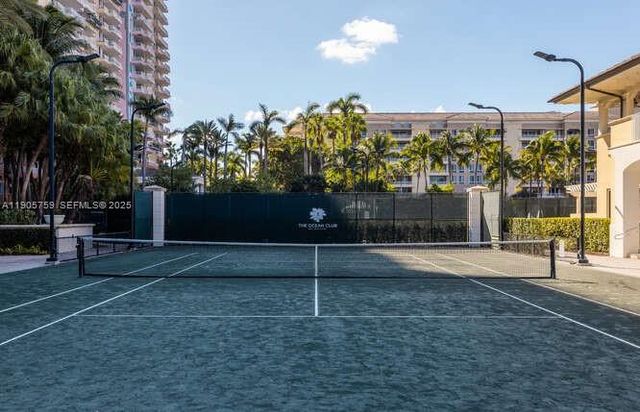 791 SE Crandon Blvd 703, Key Biscayne, FL 33149