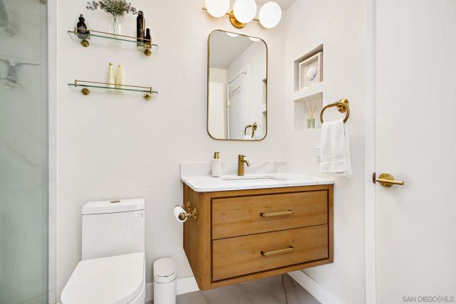 7813 Starling Dr, San Diego, CA 92123