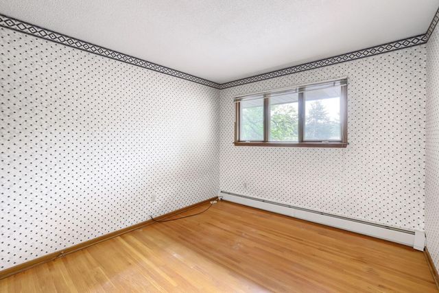 6801 Willow Lane N, Brooklyn Center, MN 55430