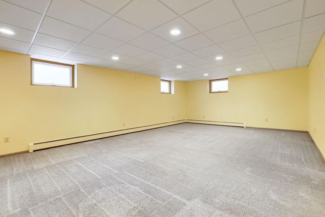 6801 Willow Lane N, Brooklyn Center, MN 55430