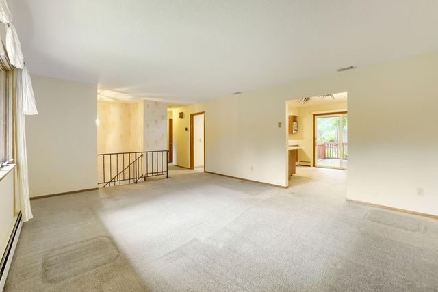 6801 Willow Lane N, Brooklyn Center, MN 55430