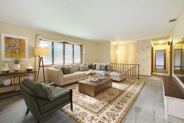 6801 Willow Lane N, Brooklyn Center, MN 55430