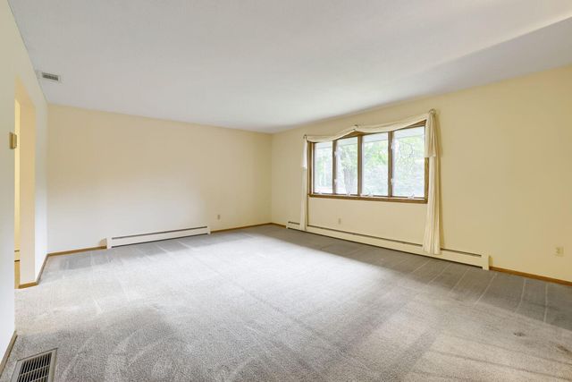 6801 Willow Lane N, Brooklyn Center, MN 55430