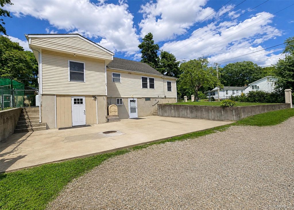 170 Woodycrest Drive, Farmingville, NY 11738 — photo 3