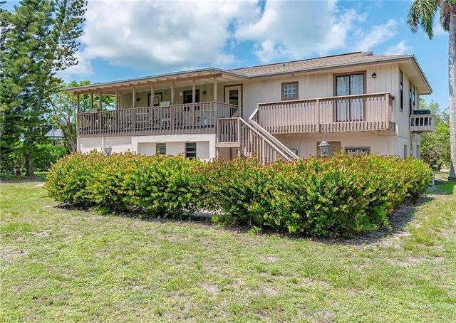 617 Somerset CT, Marco Island, FL 34145