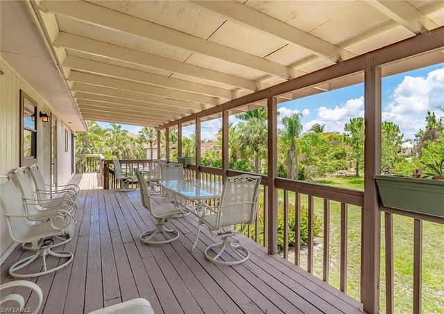 617 Somerset CT, Marco Island, FL 34145