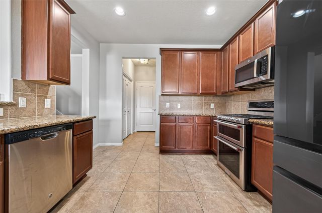 12911 Taper Reach Drive, Tomball, TX 77377