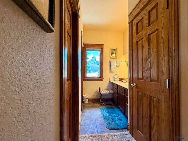 206 TOWER RIDGE DR, Lead, SD 57754
