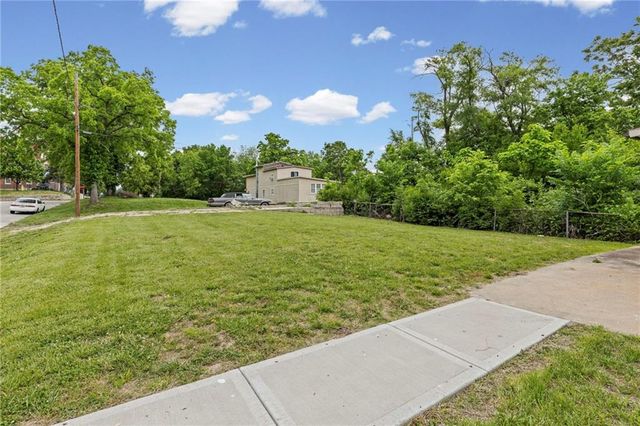 330 Garfield Avenue, Kansas City, KS 66101