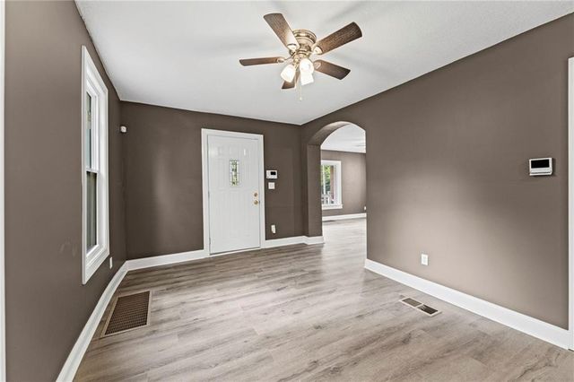 330 Garfield Avenue, Kansas City, KS 66101