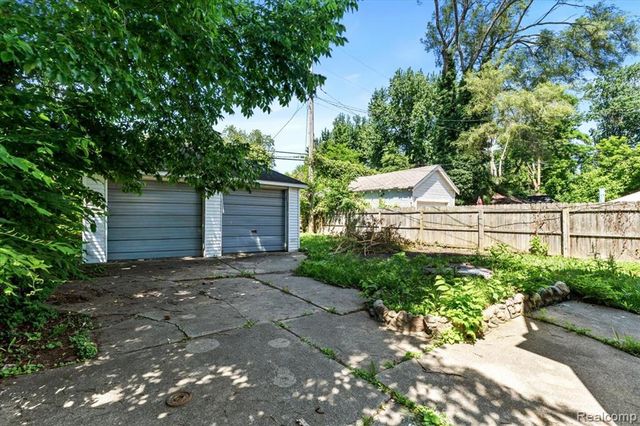3935 Chatsworth Street, Detroit, MI 48224