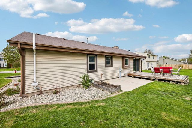 W163N10528 Ridgeview LANE, Germantown, WI 53022