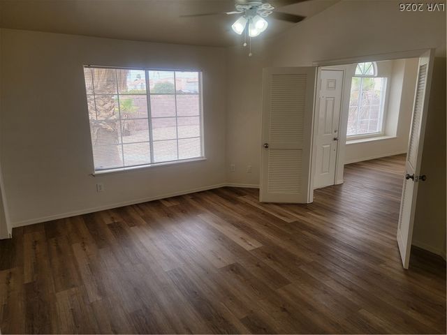 7721 Saint Whittier Court, Las Vegas, NV 89123