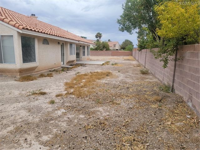 7721 Saint Whittier Court, Las Vegas, NV 89123