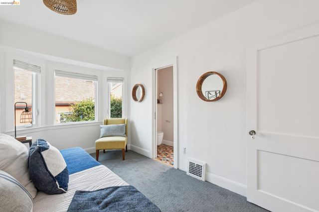 2745 Maxwell Ave, Oakland, CA 94619