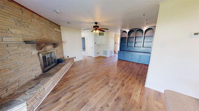 1424 Rue Des Chene Other, Westlake, LA 70669