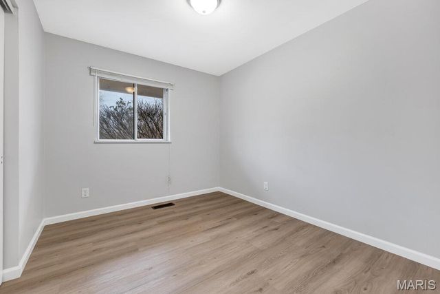 404 Spring Meadows Drive, St Louis, MO 63011