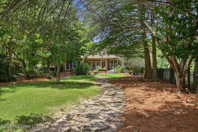 112 Northshore Way, Madison, MS 39110
