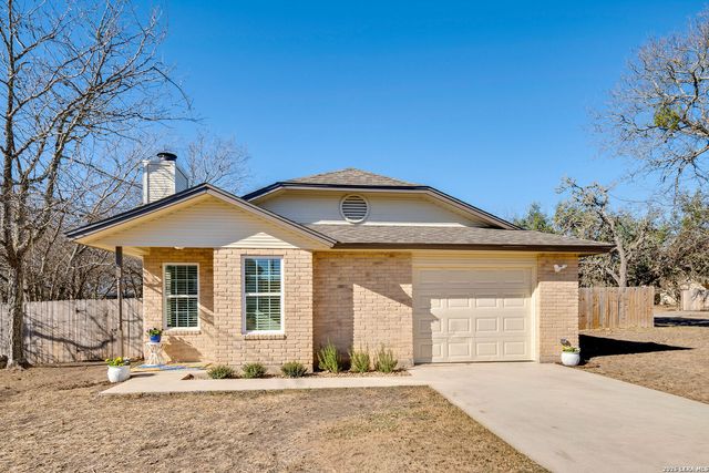 401 Deer Creek, Boerne, TX 78006