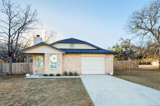 401 Deer Creek, Boerne, TX 78006