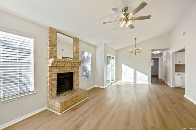 401 Deer Creek, Boerne, TX 78006