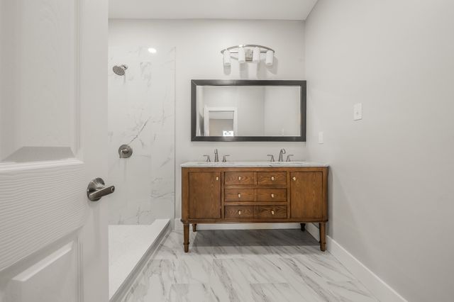 3934 Lee Street, Greenville, TX 75401