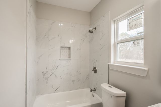 3934 Lee Street, Greenville, TX 75401