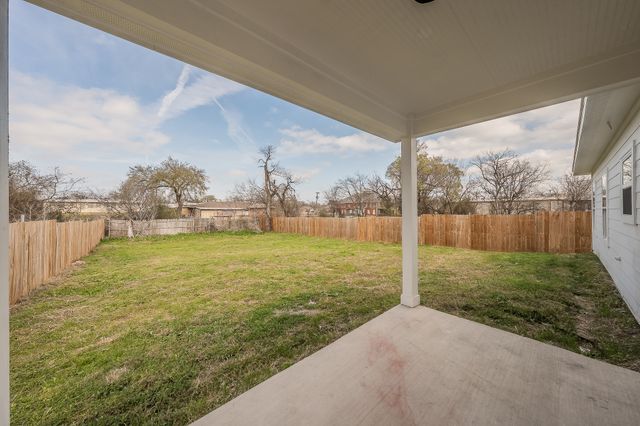 3934 Lee Street, Greenville, TX 75401