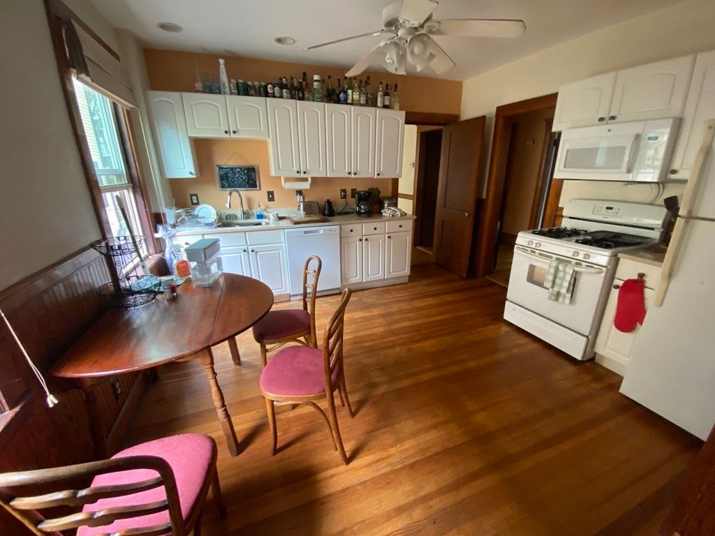 33 Iroquois St. 1, Boston, MA 02120