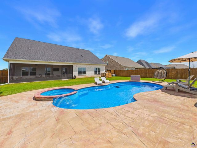 102 Planters Ridge Trail, Kathleen, GA 31047