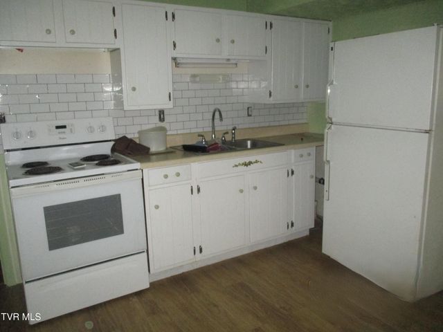 145 Rock City Road, Kingsport, TN 37664
