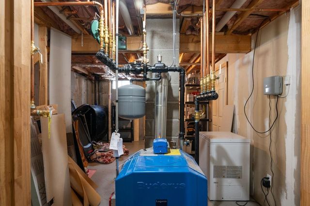 6 Alder Creek Lane, Rochester, NH 03867