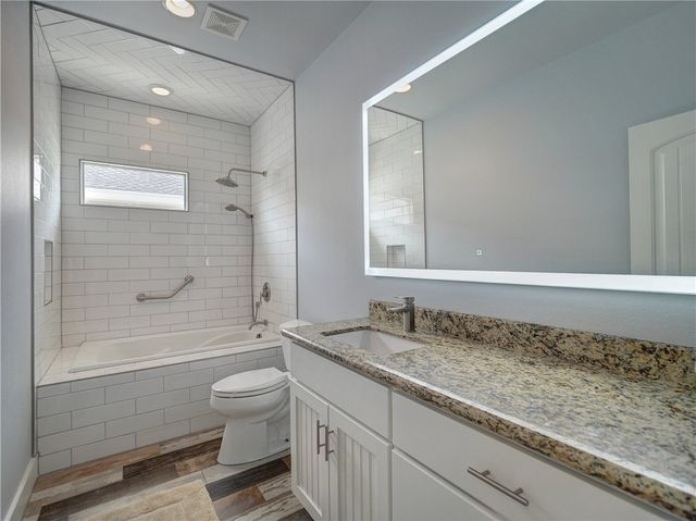 1900 S. 11th St. 4, Port Aransas, TX 78373