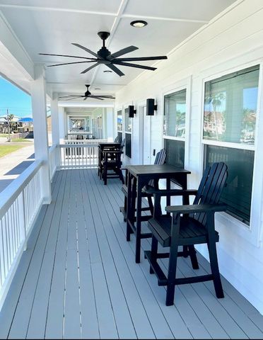 1900 S. 11th St. 4, Port Aransas, TX 78373