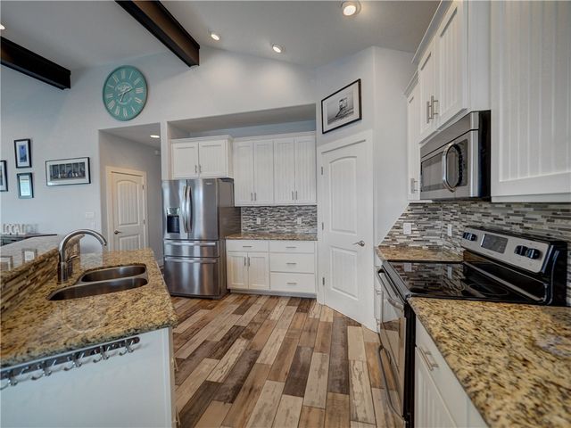 1900 S. 11th St. 4, Port Aransas, TX 78373