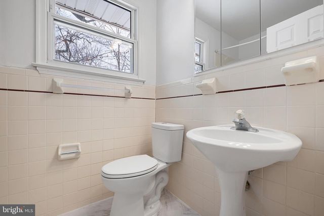 2920 CHESHIRE RD, Wilmington, DE 19810