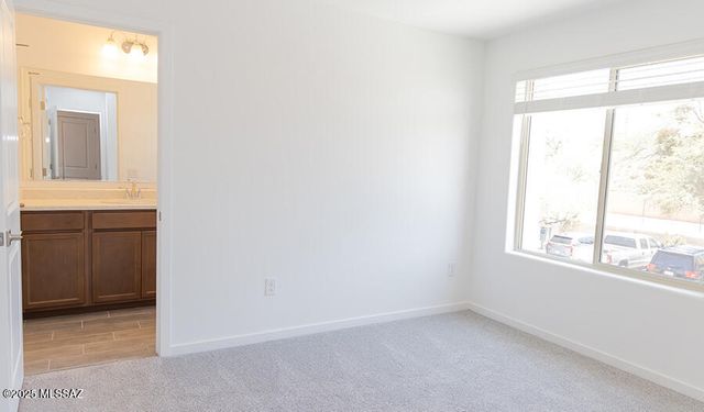 2671 S Oakenshield Way, Tucson, AZ 85730