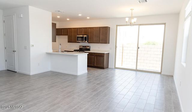 2671 S Oakenshield Way, Tucson, AZ 85730