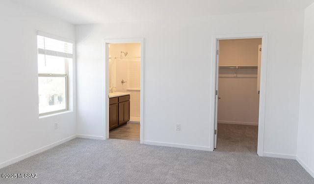 2671 S Oakenshield Way, Tucson, AZ 85730