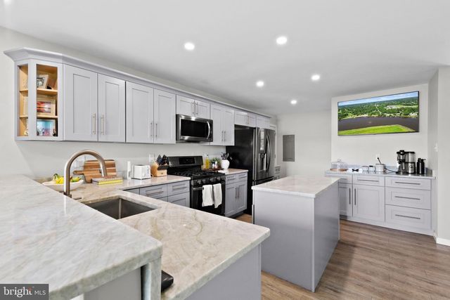 1 S KENNEDY WAY, Willingboro, NJ 08046