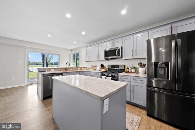 1 S KENNEDY WAY, Willingboro, NJ 08046