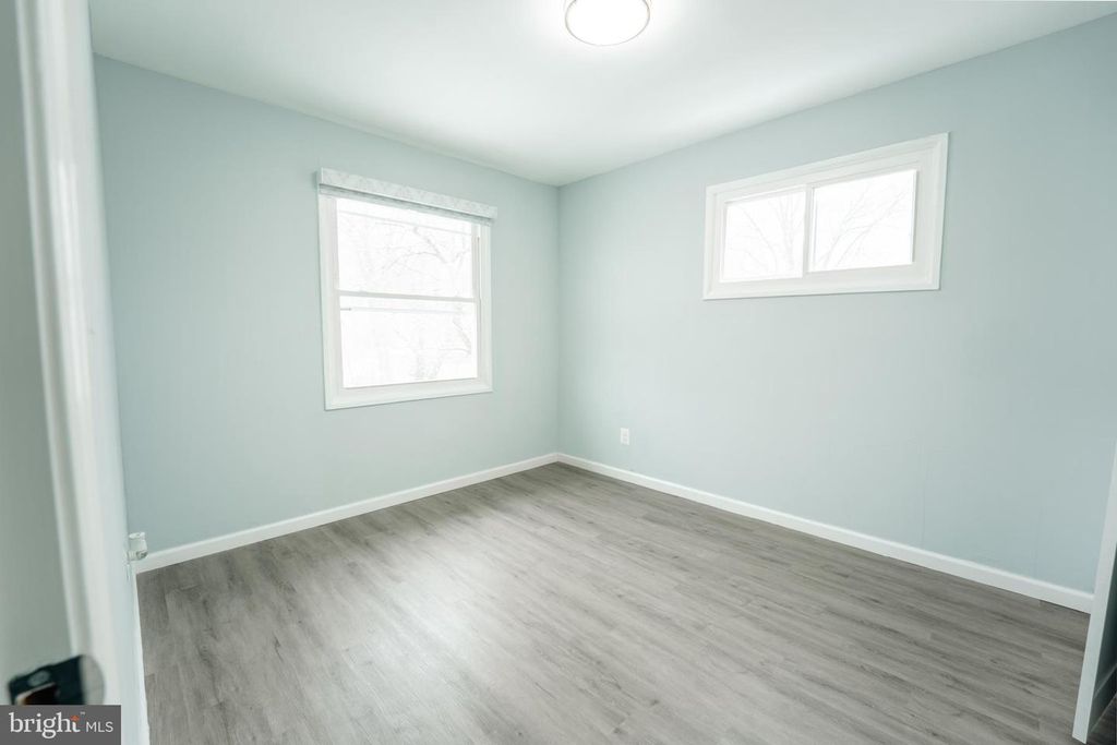 Image 11 of property listing at 3410 EMBRY ST, Silver Spring, MD 20902
