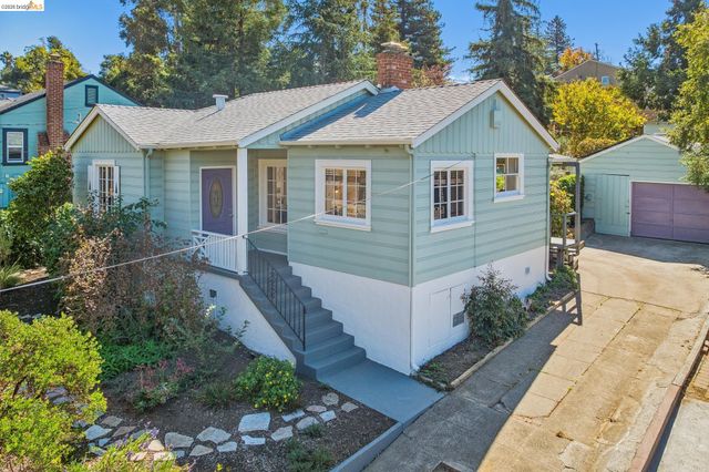 7531 Greenly Dr, Oakland, CA 94605