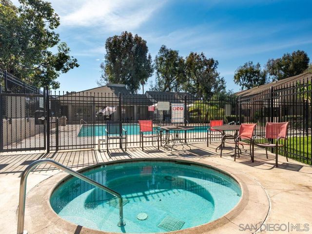 1350 N Escondido Blvd 7, Escondido, CA 92026
