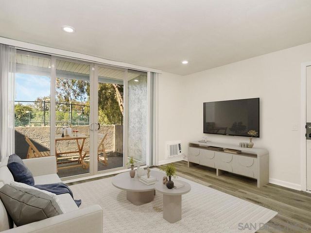 1350 N Escondido Blvd 7, Escondido, CA 92026