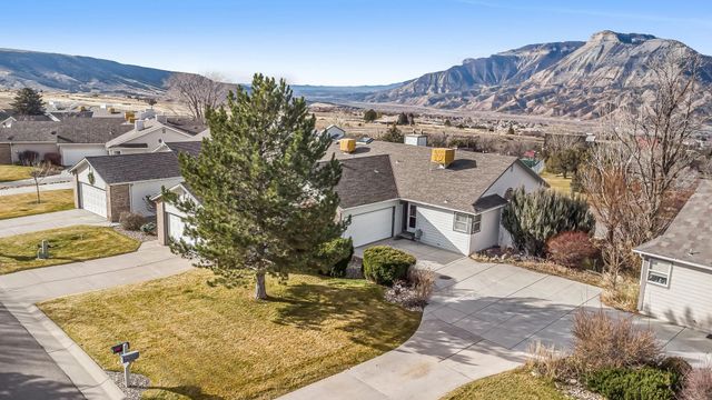 12 W Ridge Court, Parachute, CO 81635